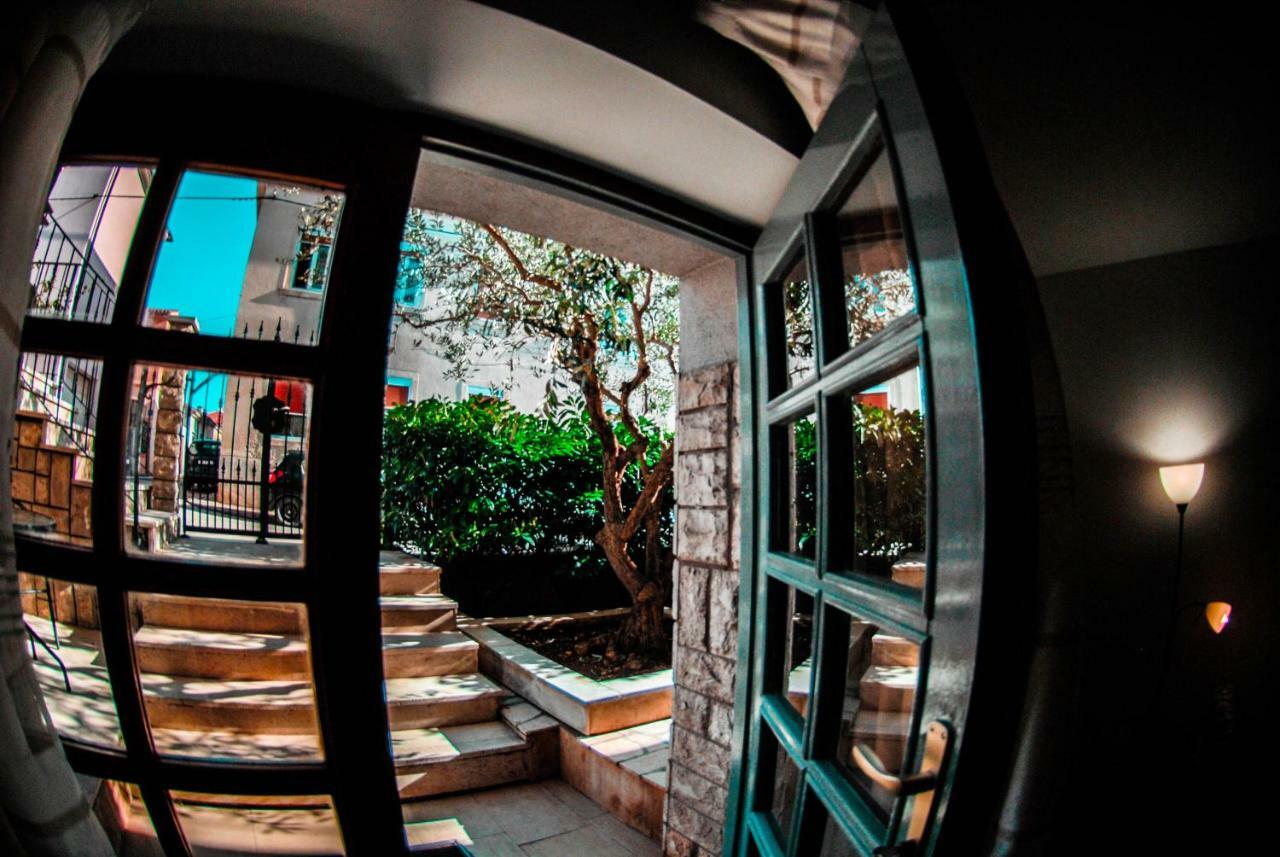 Polias Apartment Pula Exterior photo